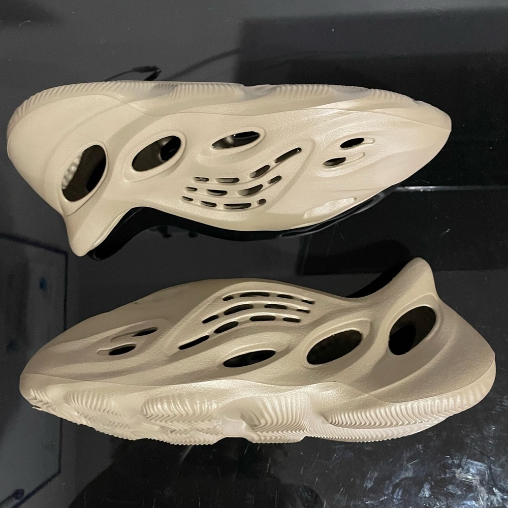 Adidas Yeezy Yzy Foam Runner Rnr Stone Taupe ID4752 Size 10